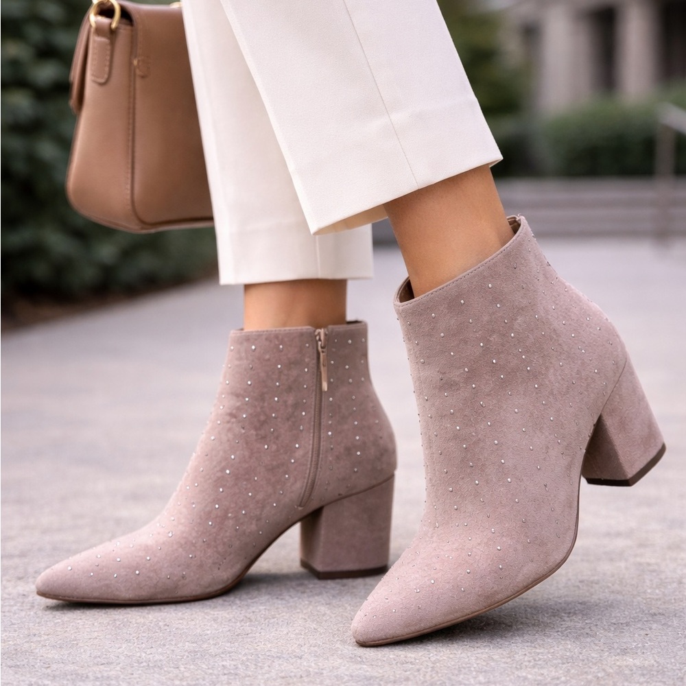 H Halston Tokyo Tan‎ Stud Embellished Ankle Boot Size 9